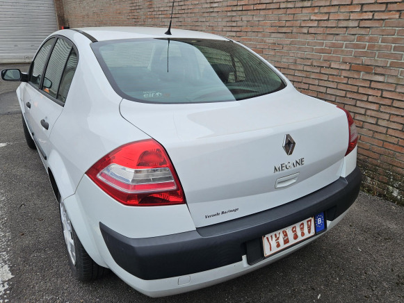 Voiture Renault Megane (2008-96.479 km-VIN:VF1LM1S0H40530344) - Легковой автомобиль: фото 4 Voiture Renault Megane (2008-96.479 km-VIN:VF1LM1S0H40530344) - Легковой автомобиль: фото 4