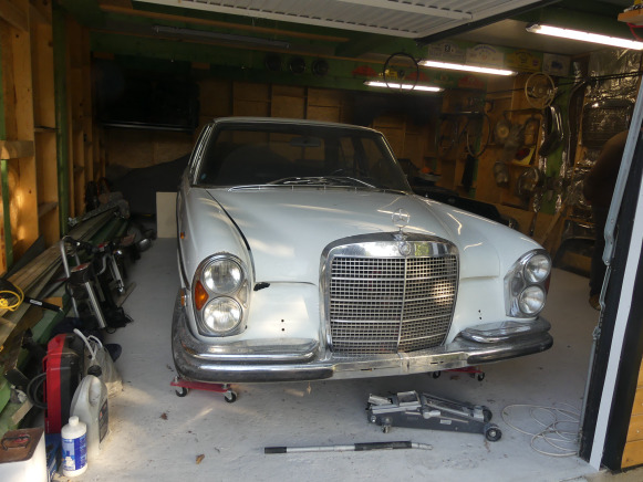 Voiture ancêtre Mercedes-Benz 280S (1972-83.435 km)(VIN: 10801610083599) - Легковой автомобиль: фото 1 Voiture ancêtre Mercedes-Benz 280S (1972-83.435 km)(VIN: 10801610083599) - Легковой автомобиль: фото 1
