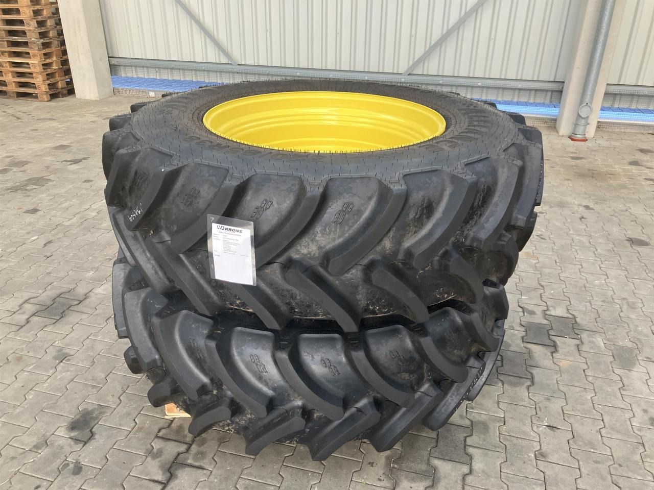 Alliance 520/85R38 - Шина для Сельскохозяйственной техники: фото 1 Alliance 520/85R38 - Шина для Сельскохозяйственной техники: фото 1