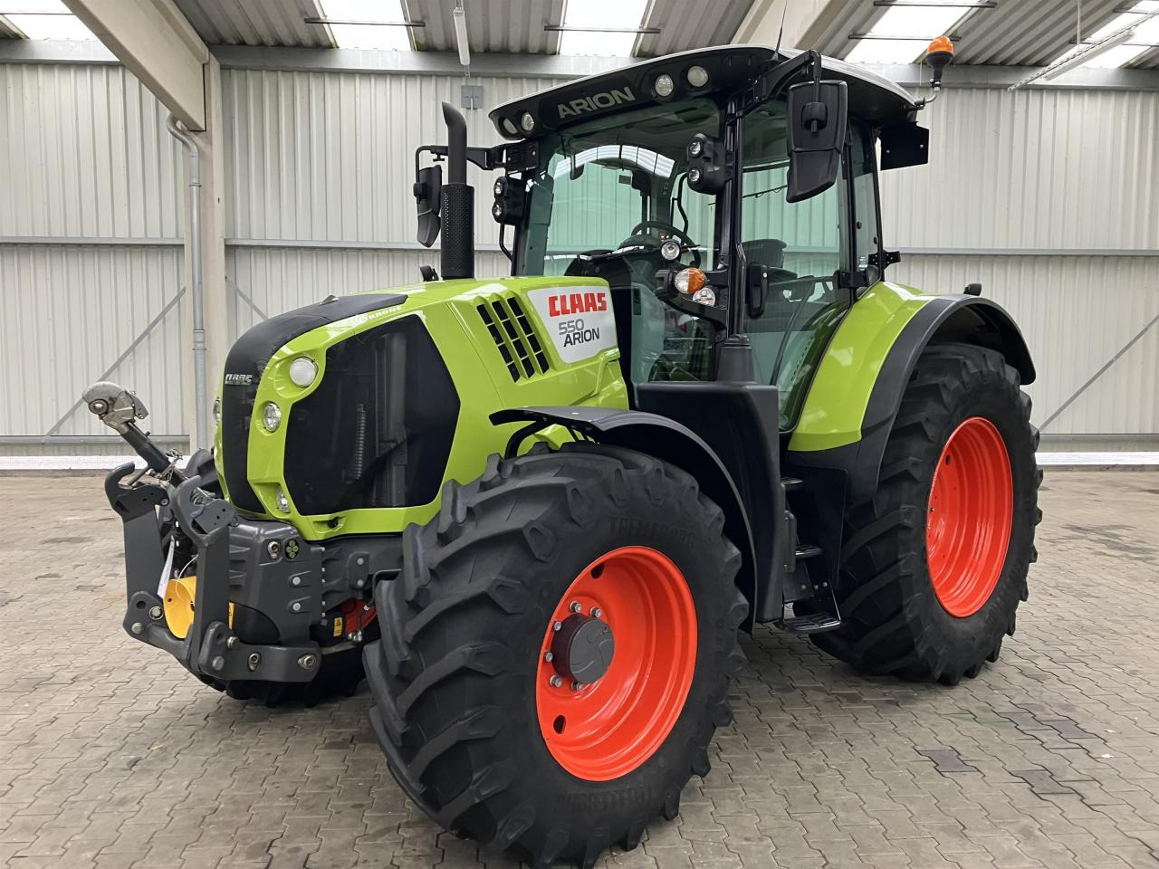 CLAAS Arion 550 - Трактор: фото 1 CLAAS Arion 550 - Трактор: фото 1