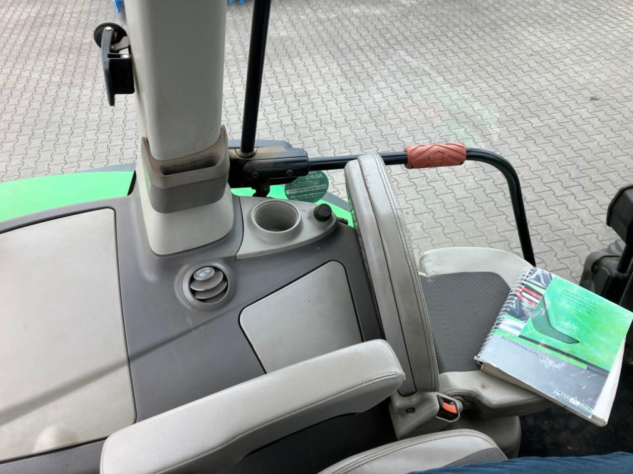 Трактор Deutz-Fahr 6215 TTV: фото 20