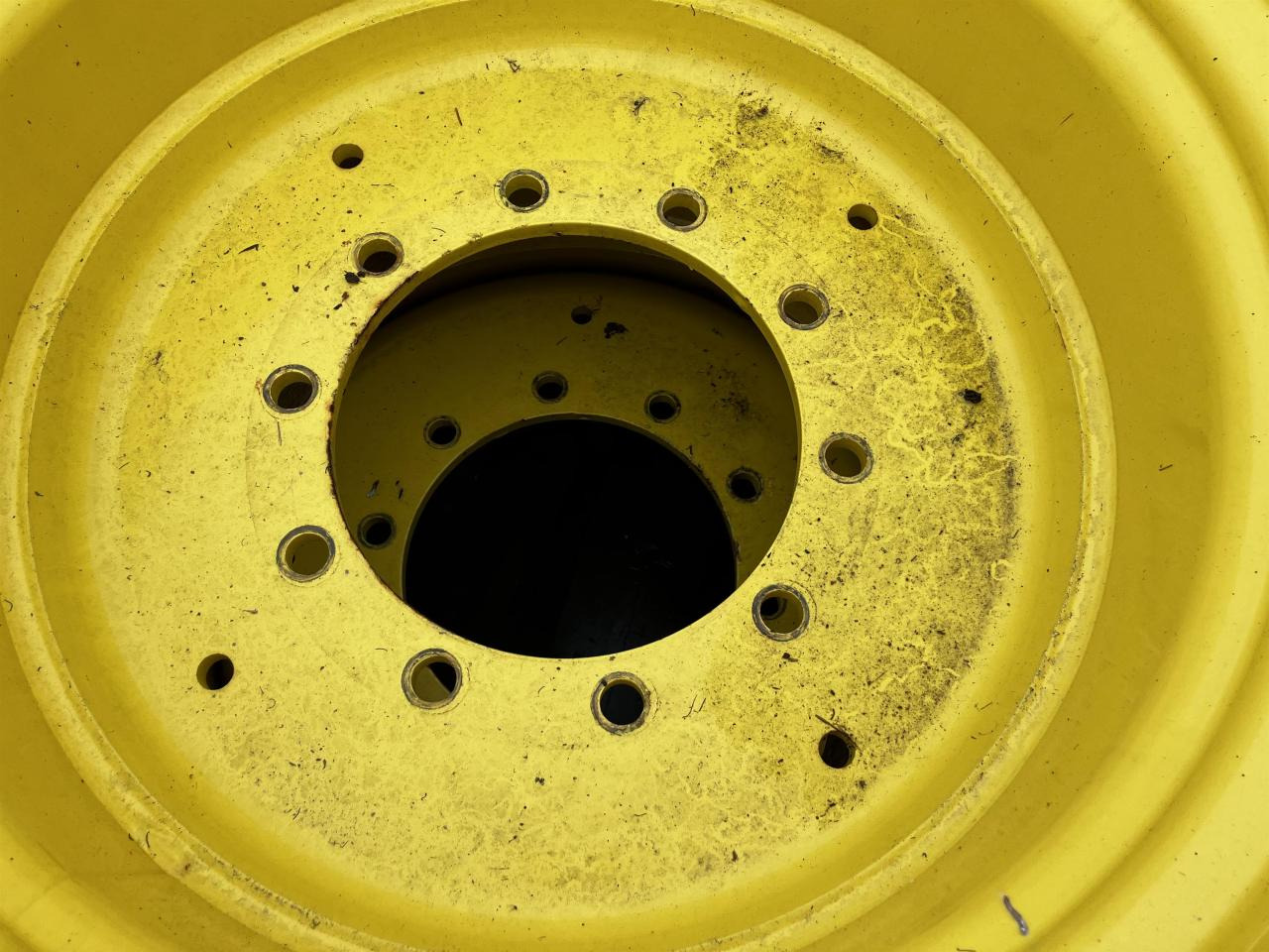 John Deere 15x28 - Шина для Сельскохозяйственной техники: фото 4 John Deere 15x28 - Шина для Сельскохозяйственной техники: фото 4