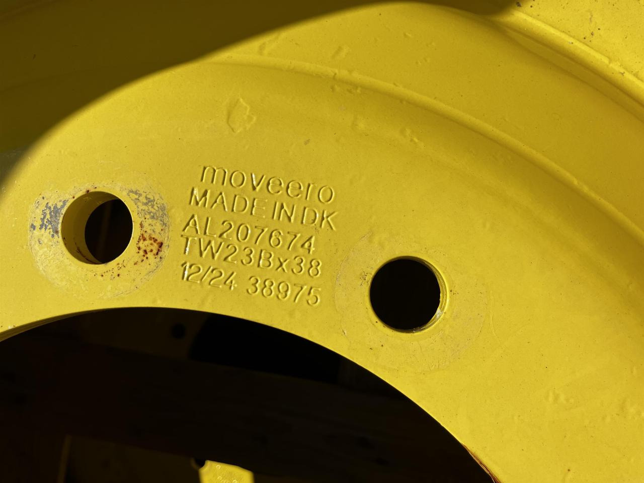 John Deere 23x38 - Шина для Сельскохозяйственной техники: фото 3 John Deere 23x38 - Шина для Сельскохозяйственной техники: фото 3