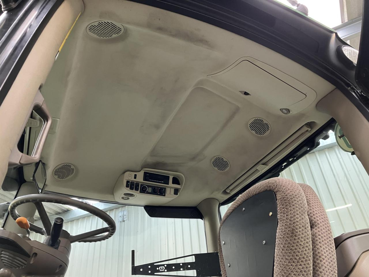 Трактор John Deere 6170R: фото 8 Трактор John Deere 6170R: фото 8