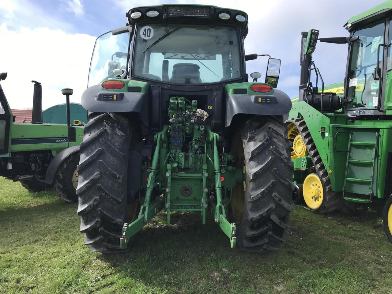 John Deere 6195R - Трактор: фото 4 John Deere 6195R - Трактор: фото 4
