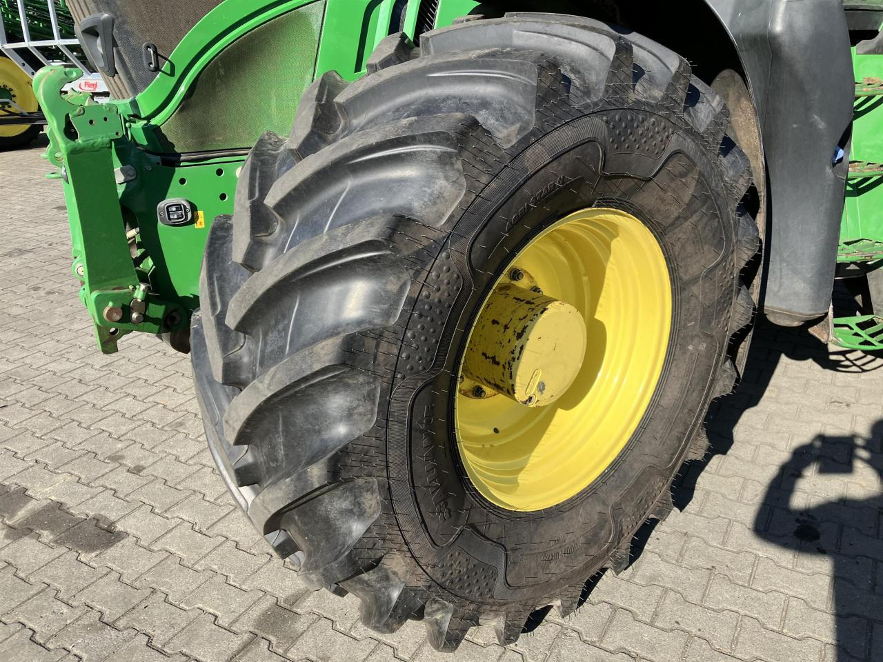 John Deere 6195R - Трактор: фото 5 John Deere 6195R - Трактор: фото 5