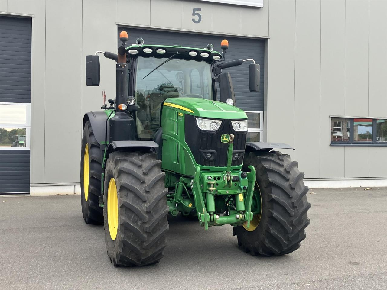 John Deere 6250R - Трактор: фото 3 John Deere 6250R - Трактор: фото 3