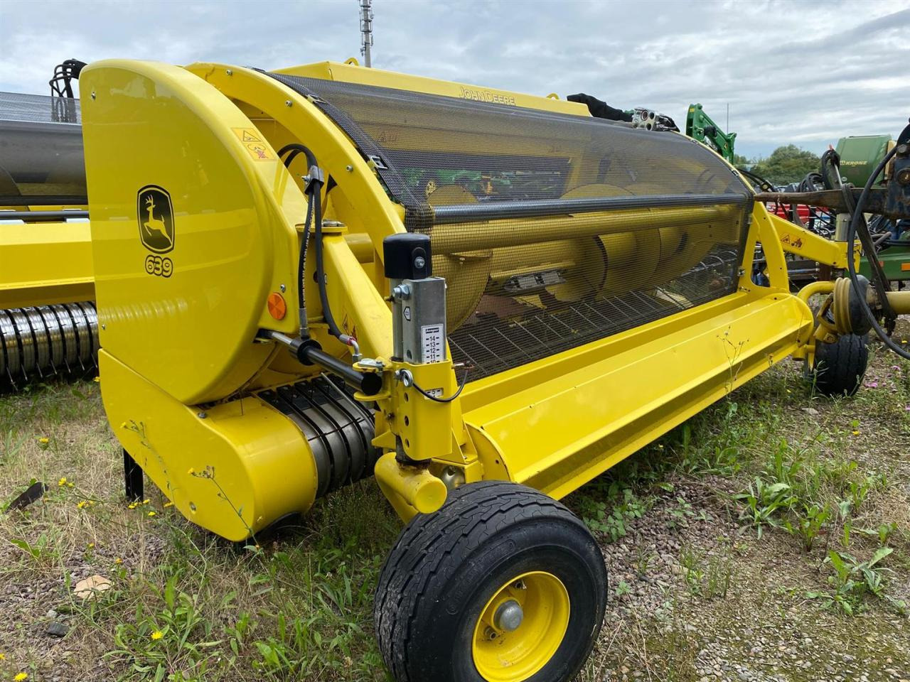 John Deere 639 - Оборудование для кормоуборочного комбайна: фото 1 John Deere 639 - Оборудование для кормоуборочного комбайна: фото 1