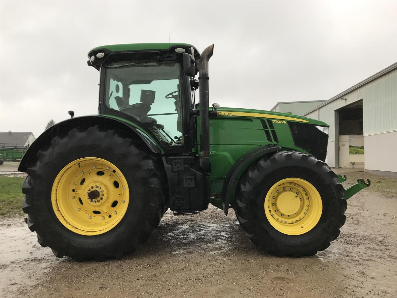 John Deere 7290R - Трактор: фото 2 John Deere 7290R - Трактор: фото 2