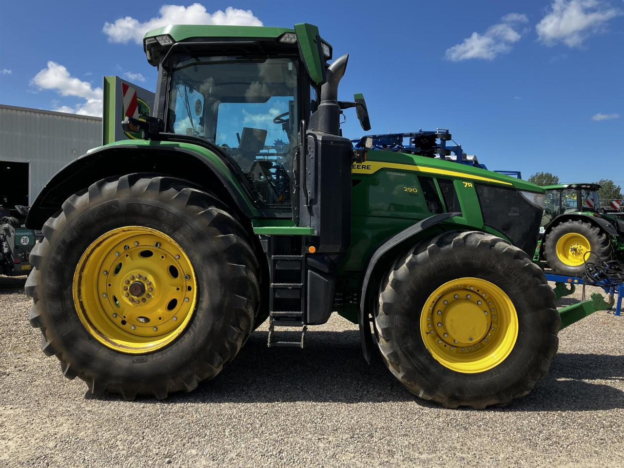 John Deere 7R 290 - Трактор: фото 2 John Deere 7R 290 - Трактор: фото 2