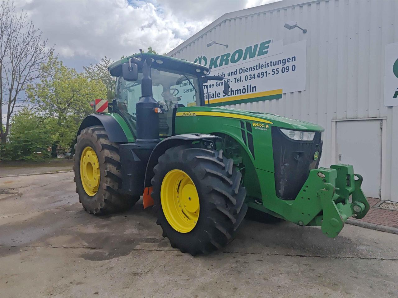 John Deere 8400R - Трактор: фото 1 John Deere 8400R - Трактор: фото 1