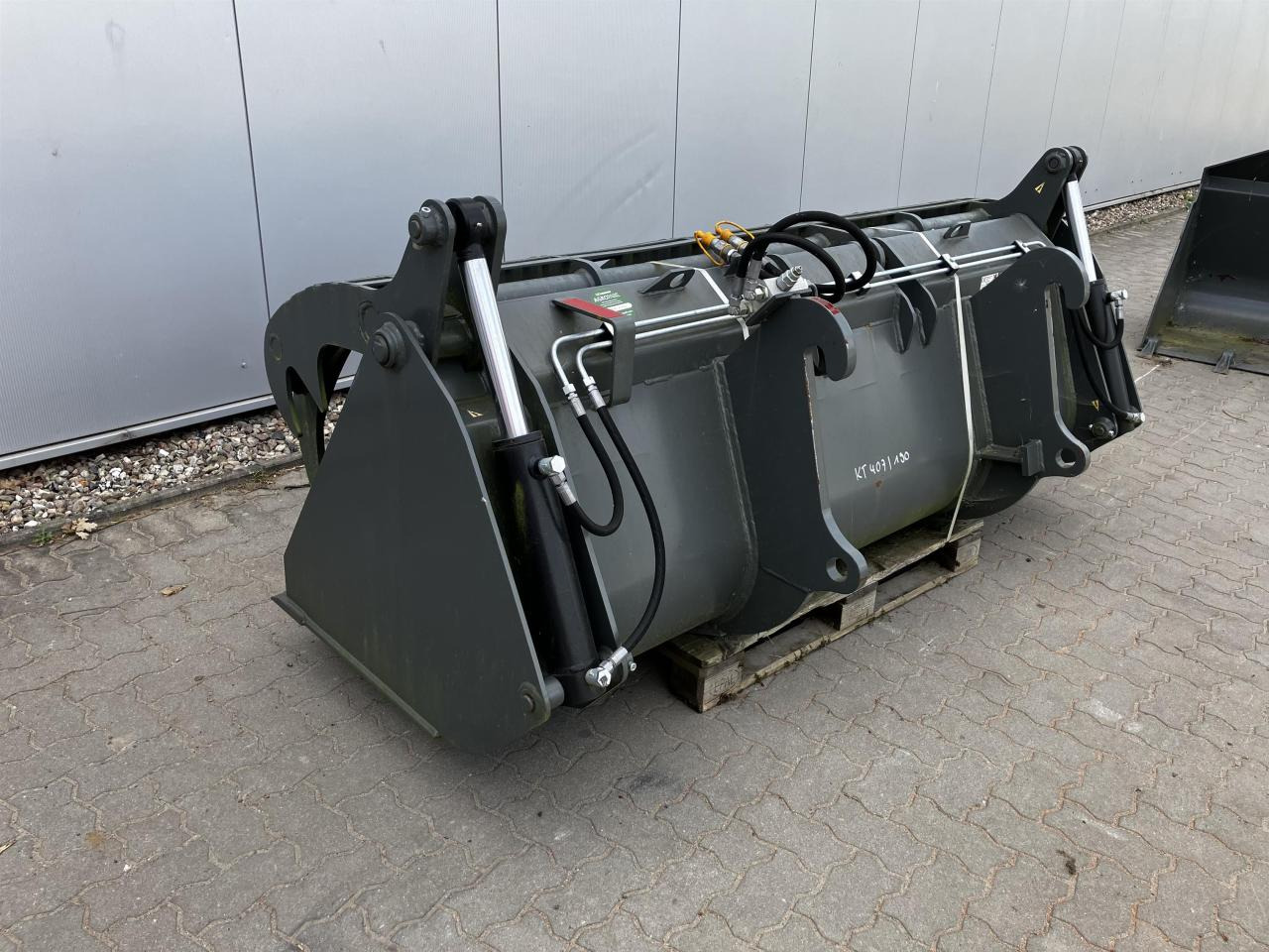 Kramer 2400 mm - Ковш: фото 5 Kramer 2400 mm - Ковш: фото 5