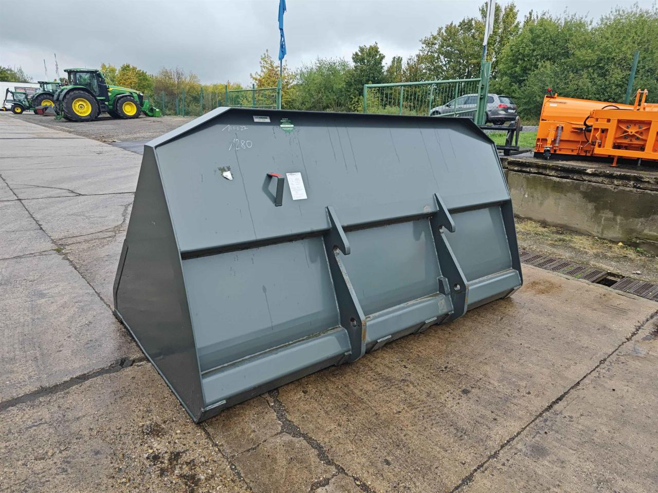 Kramer 2900 mm - Ковш: фото 4 Kramer 2900 mm - Ковш: фото 4