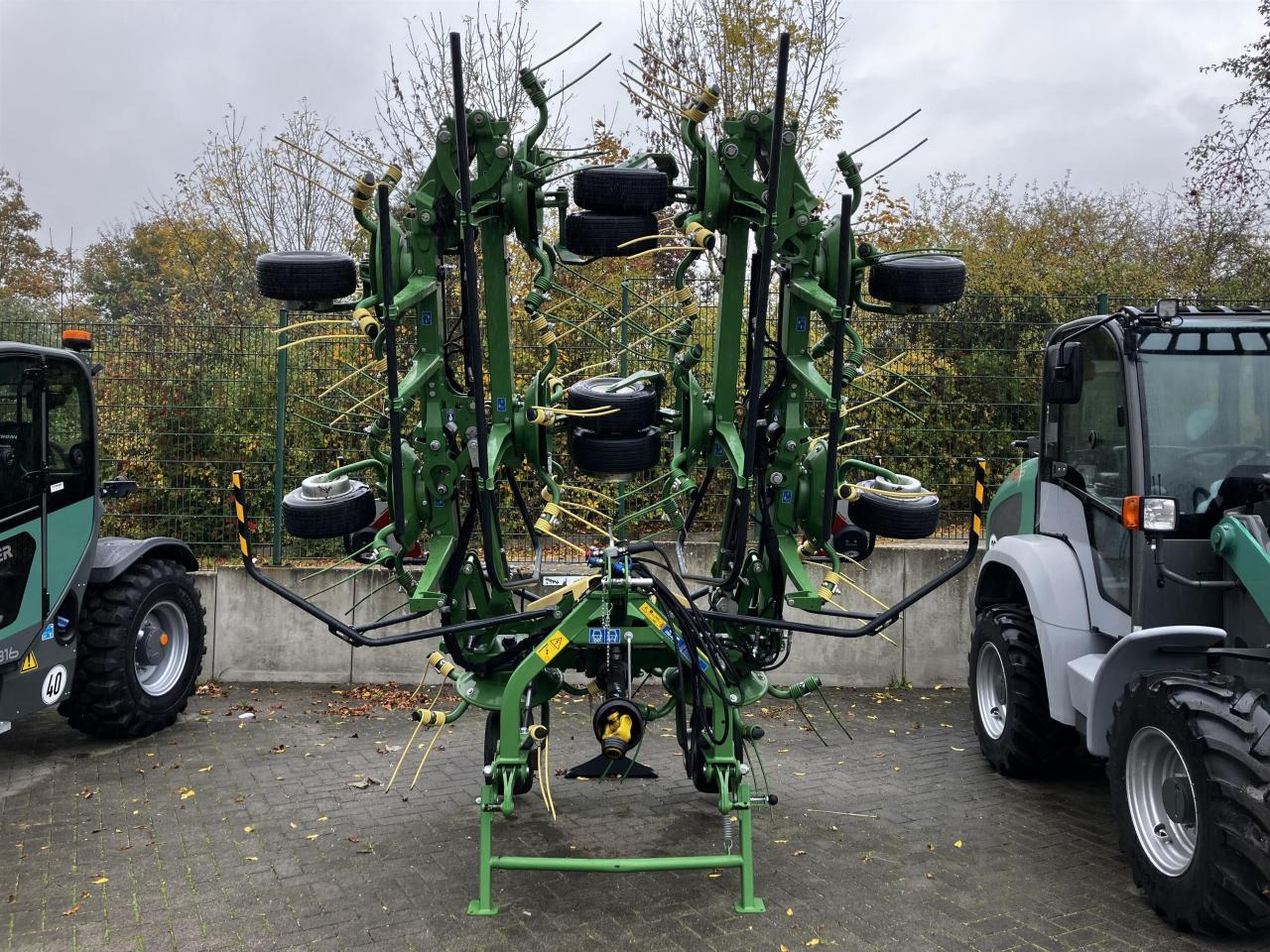 Krone Vendro 1020 - Сеноворошилка: фото 5 Krone Vendro 1020 - Сеноворошилка: фото 5