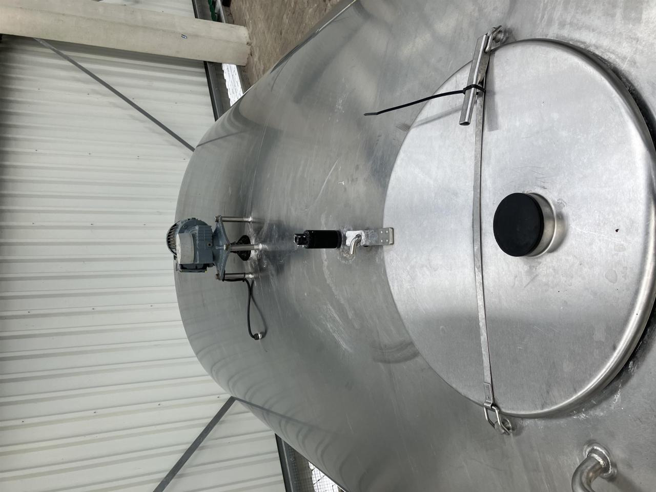 Müller gebr. Milchkühltank, ca. 6.000 Ltr - Доильное оборудование: фото 5 Müller gebr. Milchkühltank, ca. 6.000 Ltr - Доильное оборудование: фото 5