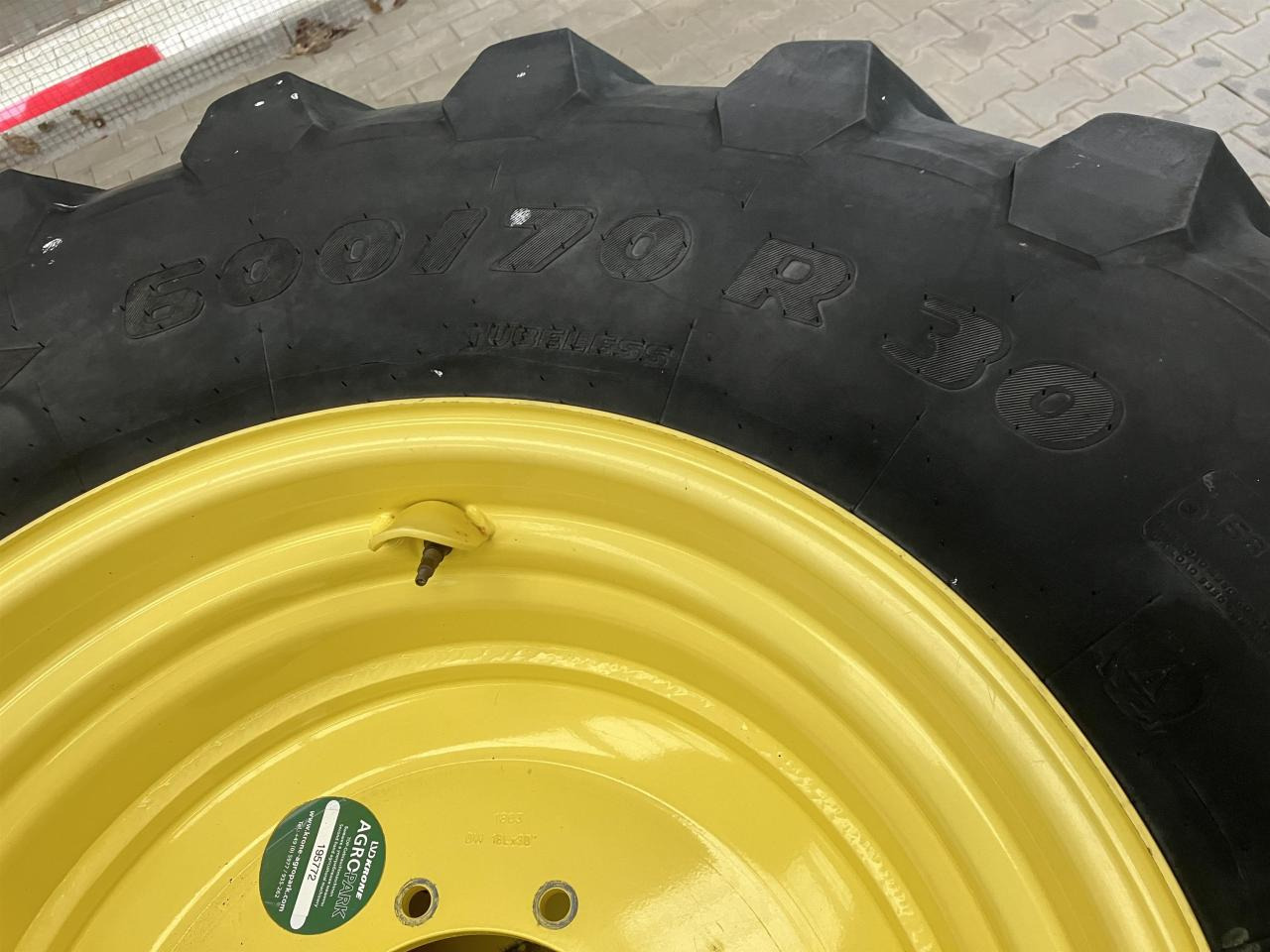 Trelleborg 600/70R30 - Шина для Сельскохозяйственной техники: фото 2 Trelleborg 600/70R30 - Шина для Сельскохозяйственной техники: фото 2