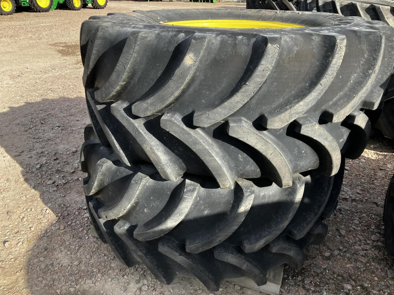 Vredestein 600/70R30 - Шина для Сельскохозяйственной техники: фото 1 Vredestein 600/70R30 - Шина для Сельскохозяйственной техники: фото 1
