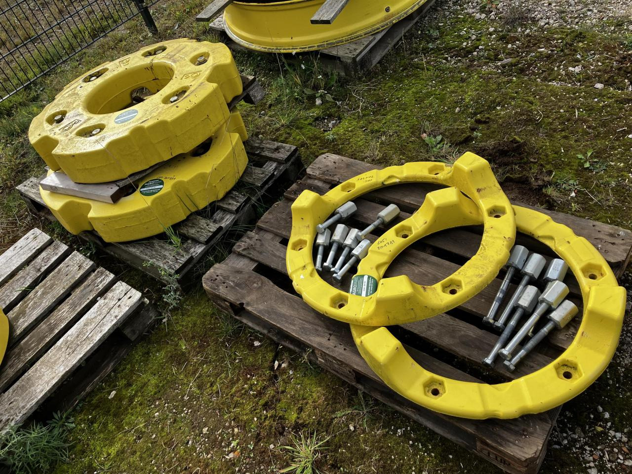 John Deere 70 kg + 530 kg - Запчасти для Сельскохозяйственной техники: фото 1 John Deere 70 kg + 530 kg - Запчасти для Сельскохозяйственной техники: фото 1