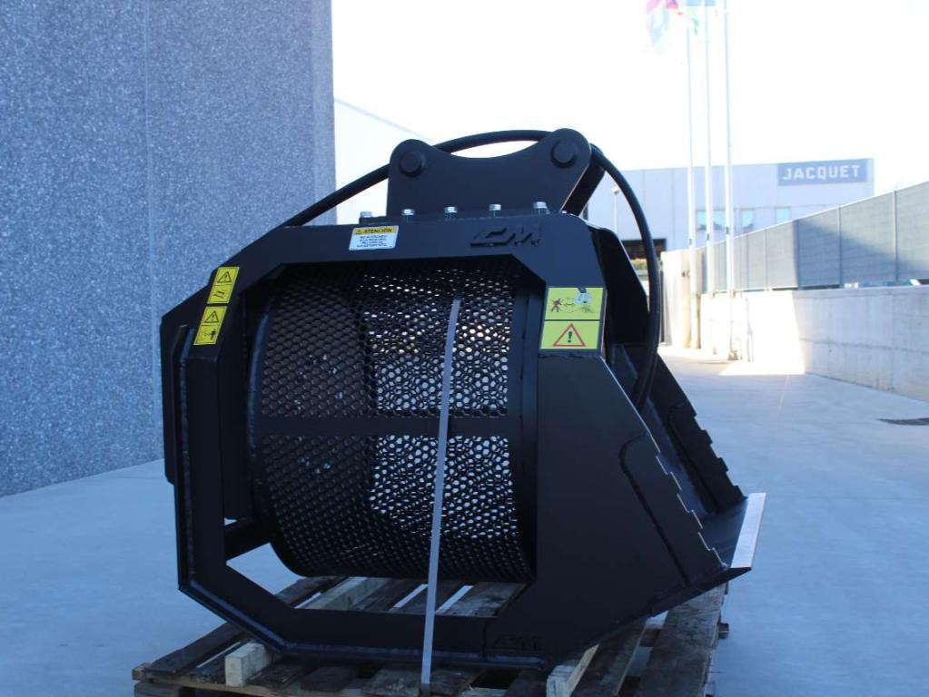 CM Crusher CBR 10 Screening Bucket - Ковш для Мини-погрузчиков с бортовым поворотом: фото 2 CM Crusher CBR 10 Screening Bucket - Ковш для Мини-погрузчиков с бортовым поворотом: фото 2