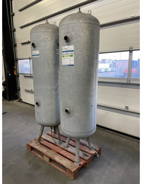 Atlas-Copco 500 Liter Gegalvaniseerde Verticale luchtketel 11 Bar (1 stuks) - Воздушный компрессор: фото 3 Atlas-Copco 500 Liter Gegalvaniseerde Verticale luchtketel 11 Bar (1 stuks) - Воздушный компрессор: фото 3