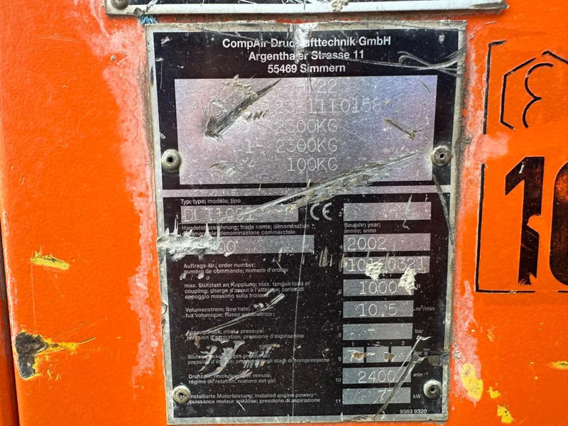 Compair C100 Mercedes OM 364 A 10.5 m3 / min 77 kW 7 Bar Silent Diesel Compressor - Воздушный компрессор: фото 3 Compair C100 Mercedes OM 364 A 10.5 m3 / min 77 kW 7 Bar Silent Diesel Compressor - Воздушный компрессор: фото 3