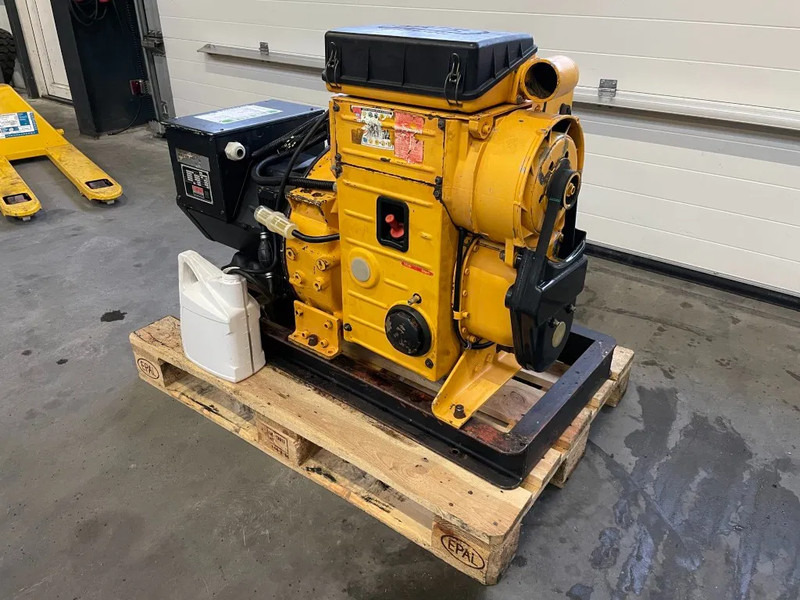 Hatz 2M40H Stamford 25 kVA generatorset - Электрогенератор: фото 2 Hatz 2M40H Stamford 25 kVA generatorset - Электрогенератор: фото 2