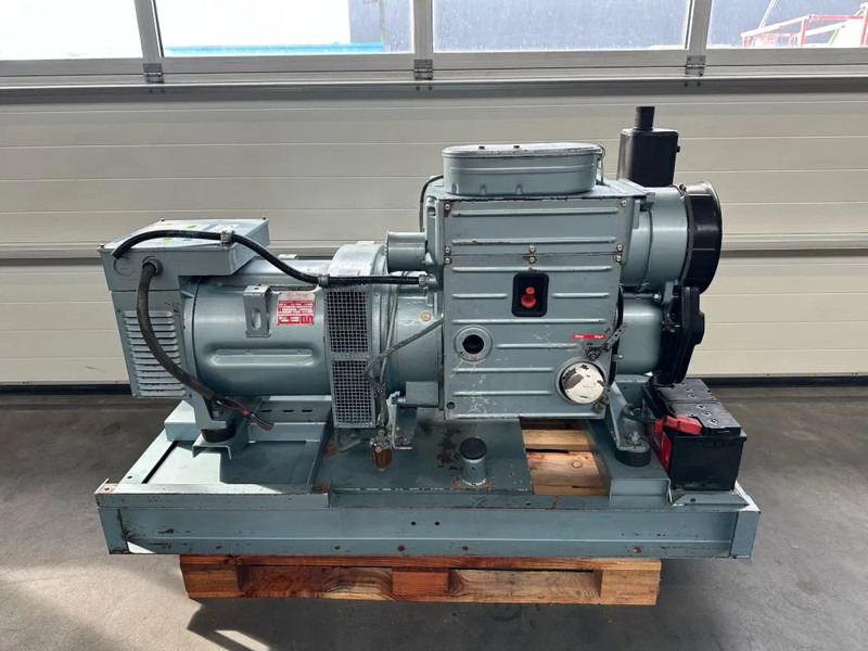 Hatz 3M40L Mecc Alte Spa 40 kVA generatorset ex Emergency ! 22 hours ! - Электрогенератор: фото 2 Hatz 3M40L Mecc Alte Spa 40 kVA generatorset ex Emergency ! 22 hours ! - Электрогенератор: фото 2