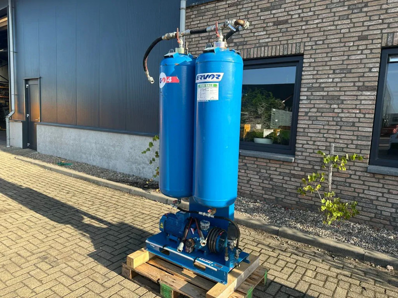 Hogedruk Hogedruk Luchtstart Air starter 30 Bar 15 kW 2 x 150 liter air tank - Насос для воды: фото 4 Hogedruk Hogedruk Luchtstart Air starter 30 Bar 15 kW 2 x 150 liter air tank - Насос для воды: фото 4