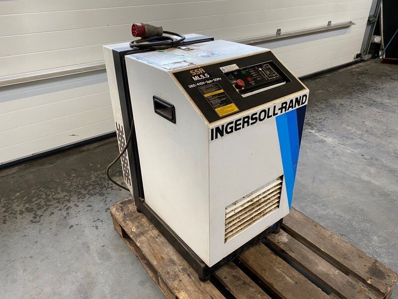 Ingersoll Rand SSR ML 5.5 SSR ML5.5 6 kW 800 L / min 7.5 Bar Elektrische Schroefcompressor - Воздушный компрессор: фото 1 Ingersoll Rand SSR ML 5.5 SSR ML5.5 6 kW 800 L / min 7.5 Bar Elektrische Schroefcompressor - Воздушный компрессор: фото 1