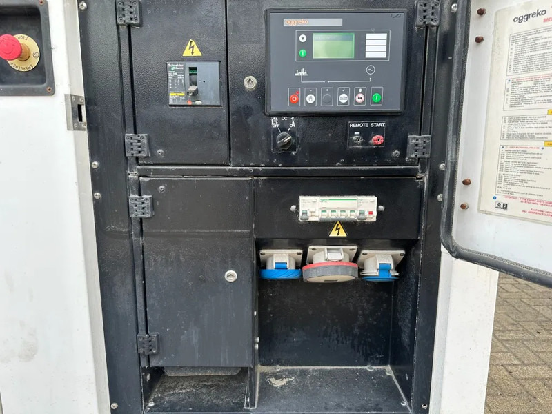 Iveco FPT F32 AM1A Leroy Somer 32 kVA Silent generatorset 21 hours ! - Электрогенератор: фото 2 Iveco FPT F32 AM1A Leroy Somer 32 kVA Silent generatorset 21 hours ! - Электрогенератор: фото 2