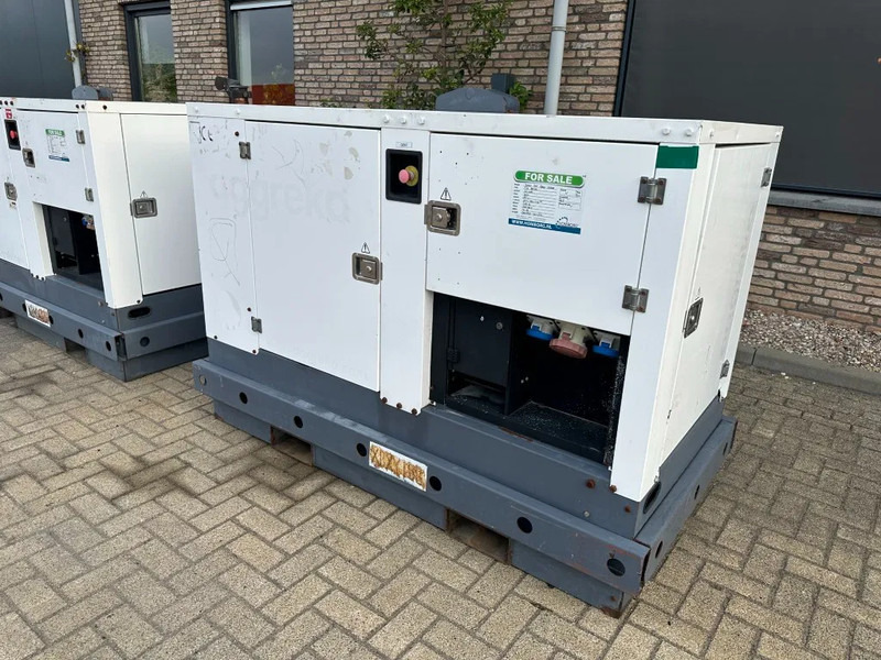 Iveco FPT F32 AM1A Leroy Somer 32 kVA Silent generatorset 667 hours ! - Электрогенератор: фото 4 Iveco FPT F32 AM1A Leroy Somer 32 kVA Silent generatorset 667 hours ! - Электрогенератор: фото 4