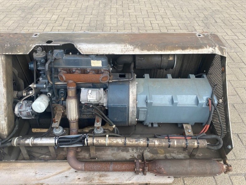 Kubota V1505 Vrachtwagen aggregaat 12.5 kVA generatorset - Электрогенератор: фото 2 Kubota V1505 Vrachtwagen aggregaat 12.5 kVA generatorset - Электрогенератор: фото 2