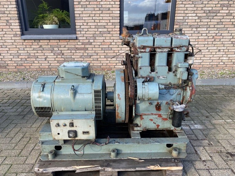 Lister HRW3A Stamford 25 kVA generatorset - Электрогенератор: фото 1 Lister HRW3A Stamford 25 kVA generatorset - Электрогенератор: фото 1