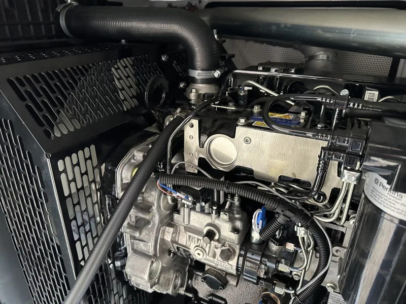 Новый Электрогенератор Perkins 1104C-44TAG2 Leroy Somer 110 kVA Silent generatorset LOADSHARING / SYNCHRONISING TO GRID: фото 18