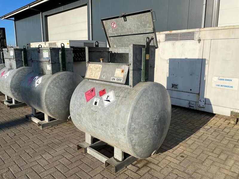 Dieseltank Rietberg 1000 liter Dieseltank Gegalvaniseerd IBC met keuring ! - Резервуар для хранения: фото 2 Dieseltank Rietberg 1000 liter Dieseltank Gegalvaniseerd IBC met keuring ! - Резервуар для хранения: фото 2