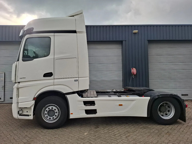 Mercedes-Benz Actros 1945 More PCS in stock - Тягач: фото 4 Mercedes-Benz Actros 1945 More PCS in stock - Тягач: фото 4