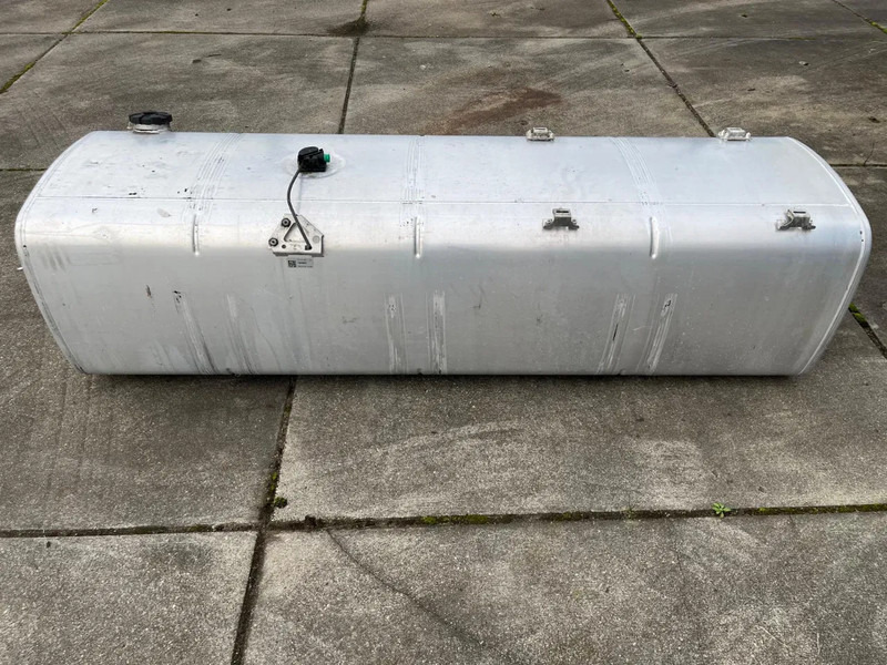 DAF Brandstoftank Diesel 845L 1944801 - Топливный бак: фото 3 DAF Brandstoftank Diesel 845L 1944801 - Топливный бак: фото 3