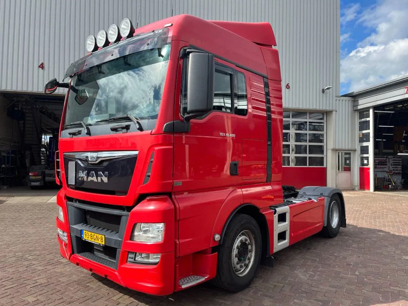 MAN TGX 18.400 EURO 6 - Тягач: фото 3 MAN TGX 18.400 EURO 6 - Тягач: фото 3