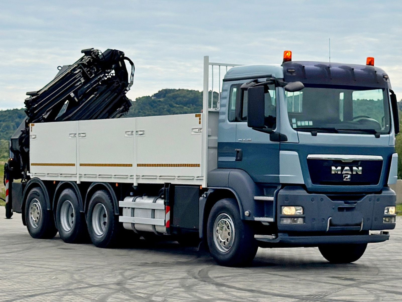 MAN TGS 35.480*HIAB 377 E-5 HIPRO+JIB 70X-3FUNK /8x4 - Автоманипулятор: фото 4 MAN TGS 35.480*HIAB 377 E-5 HIPRO+JIB 70X-3FUNK /8x4 - Автоманипулятор: фото 4