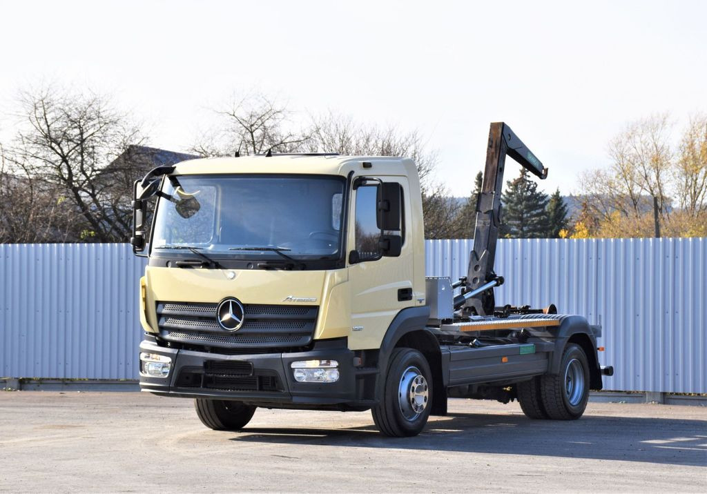 Mercedes-Benz ATEGO 1221 * ABROLLKIPPER * TOPZUSTAND - Крюковой мультилифт, Автоманипулятор: фото 2 Mercedes-Benz ATEGO 1221 * ABROLLKIPPER * TOPZUSTAND - Крюковой мультилифт, Автоманипулятор: фото 2