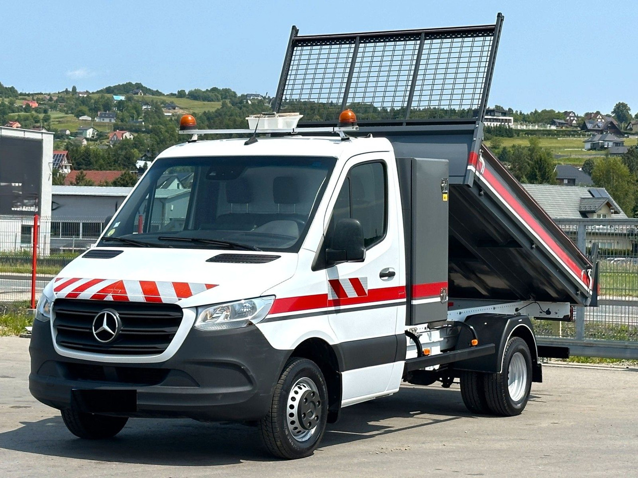 Mercedes-Benz Sprinter 516 CDI Kipper 3,00 m Perfect condition - Малотоннажный самосвал: фото 2 Mercedes-Benz Sprinter 516 CDI Kipper 3,00 m Perfect condition - Малотоннажный самосвал: фото 2