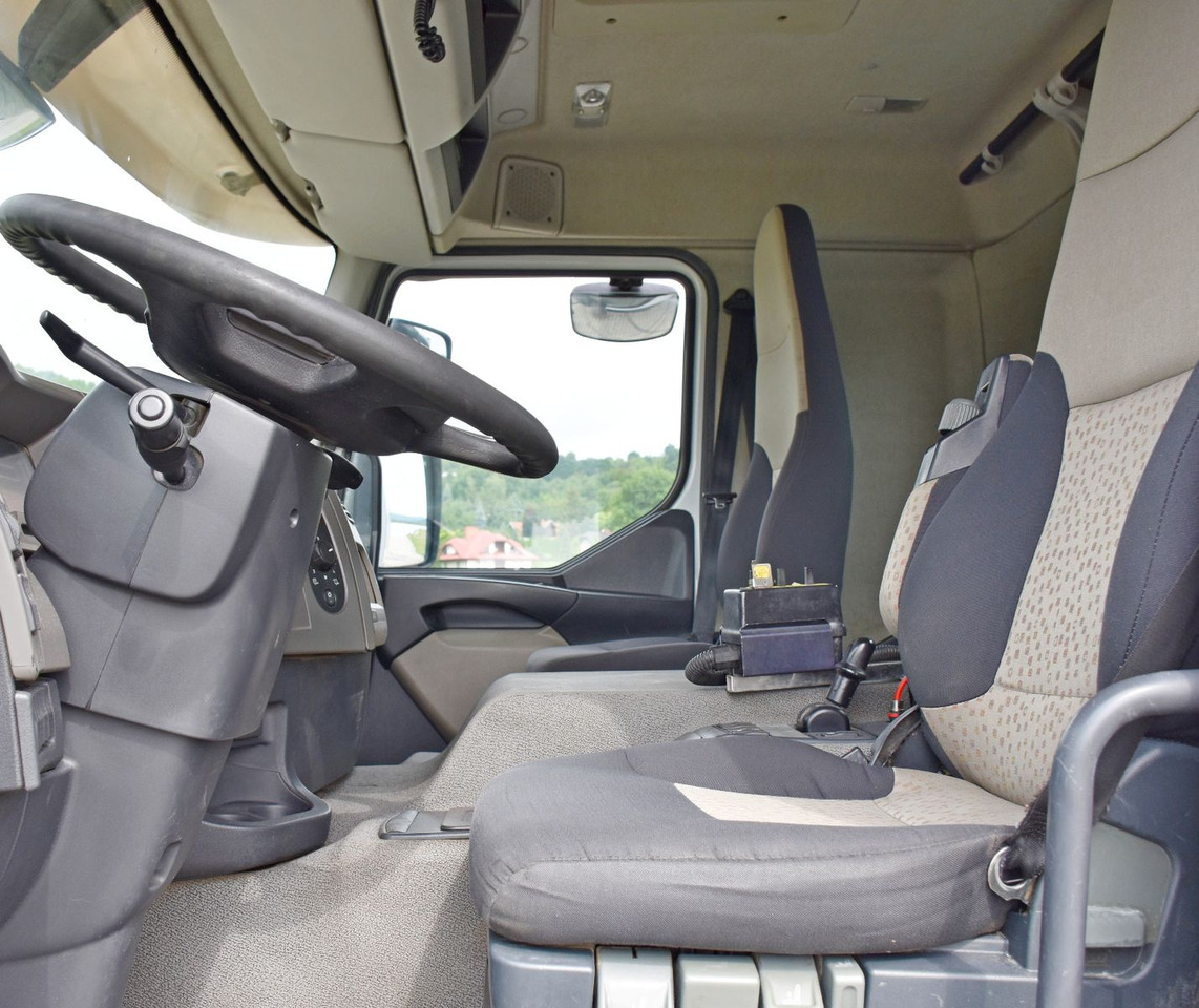 Renault KERAX 410* KIPPER 5,20 m + BORDMATIC / 6x4 в лизинг Renault KERAX 410* KIPPER 5,20 m + BORDMATIC / 6x4: фото 9 Renault KERAX 410* KIPPER 5,20 m + BORDMATIC / 6x4 в лизинг Renault KERAX 410* KIPPER 5,20 m + BORDMATIC / 6x4: фото 9