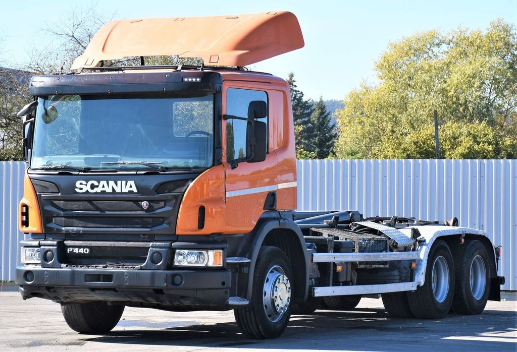 Scania P 440 Abrollkipper * 6x4* Top Zustand ! - Крюковой мультилифт: фото 3 Scania P 440 Abrollkipper * 6x4* Top Zustand ! - Крюковой мультилифт: фото 3