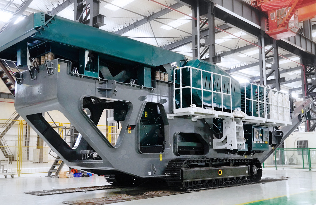 Liming Heavy Industry Tracked mobile crushing plant - Мобильная дробилка: фото 1 Liming Heavy Industry Tracked mobile crushing plant - Мобильная дробилка: фото 1