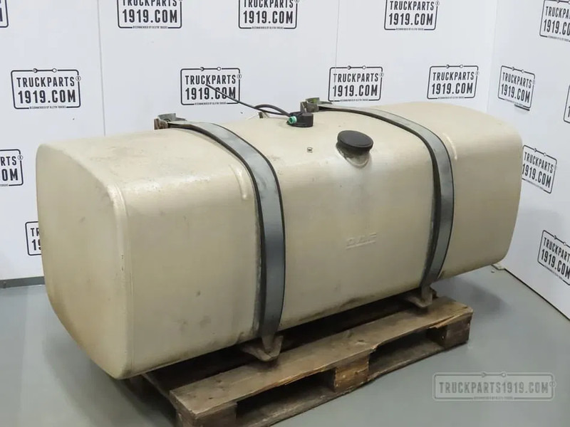 DAF 1681826 Brandstoftank + steunen 620L - Топливный бак для Грузовиков: фото 1 DAF 1681826 Brandstoftank + steunen 620L - Топливный бак для Грузовиков: фото 1