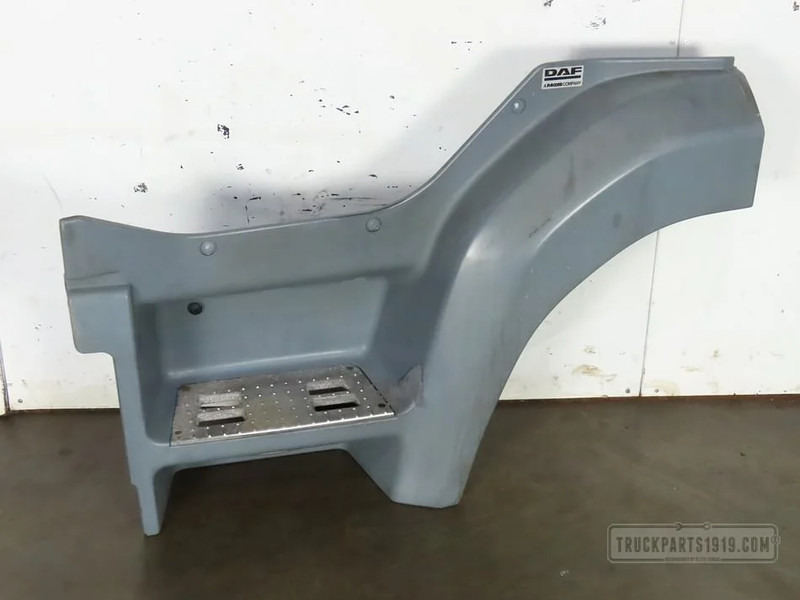 DAF Body & Chassis Parts Instapbak Li DAF CF - Боковая подножка для Грузовиков: фото 1 DAF Body & Chassis Parts Instapbak Li DAF CF - Боковая подножка для Грузовиков: фото 1