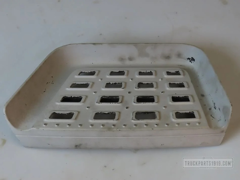 DAF Body & Chassis Parts Opstap trede Re. DAF CF - Боковая подножка для Грузовиков: фото 1 DAF Body & Chassis Parts Opstap trede Re. DAF CF - Боковая подножка для Грузовиков: фото 1