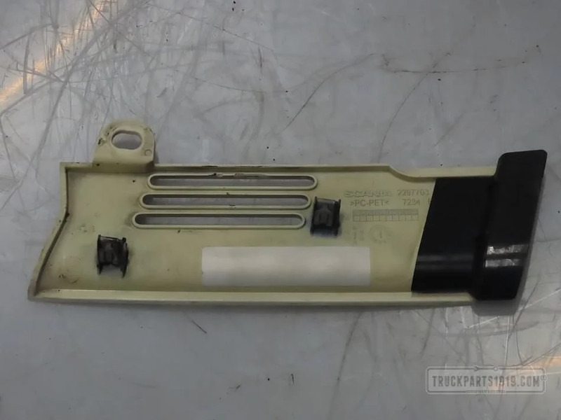 Scania Body & Chassis Parts Afdekkap grill Re. Scania - Решётка радиатора для Грузовиков: фото 2 Scania Body & Chassis Parts Afdekkap grill Re. Scania - Решётка радиатора для Грузовиков: фото 2