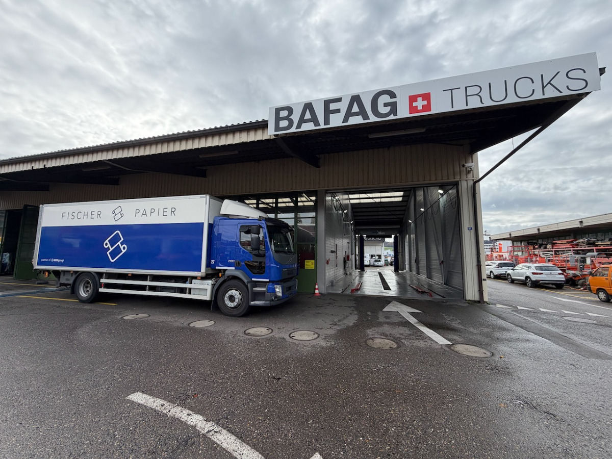 VOLVO FL-280  4x2R - Грузовик с закрытым кузовом: фото 2 VOLVO FL-280  4x2R - Грузовик с закрытым кузовом: фото 2