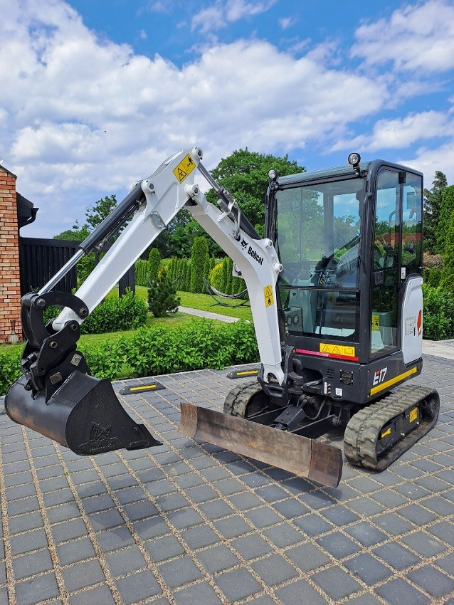 Bobcat E17 - Мини-экскаватор: фото 1 Bobcat E17 - Мини-экскаватор: фото 1